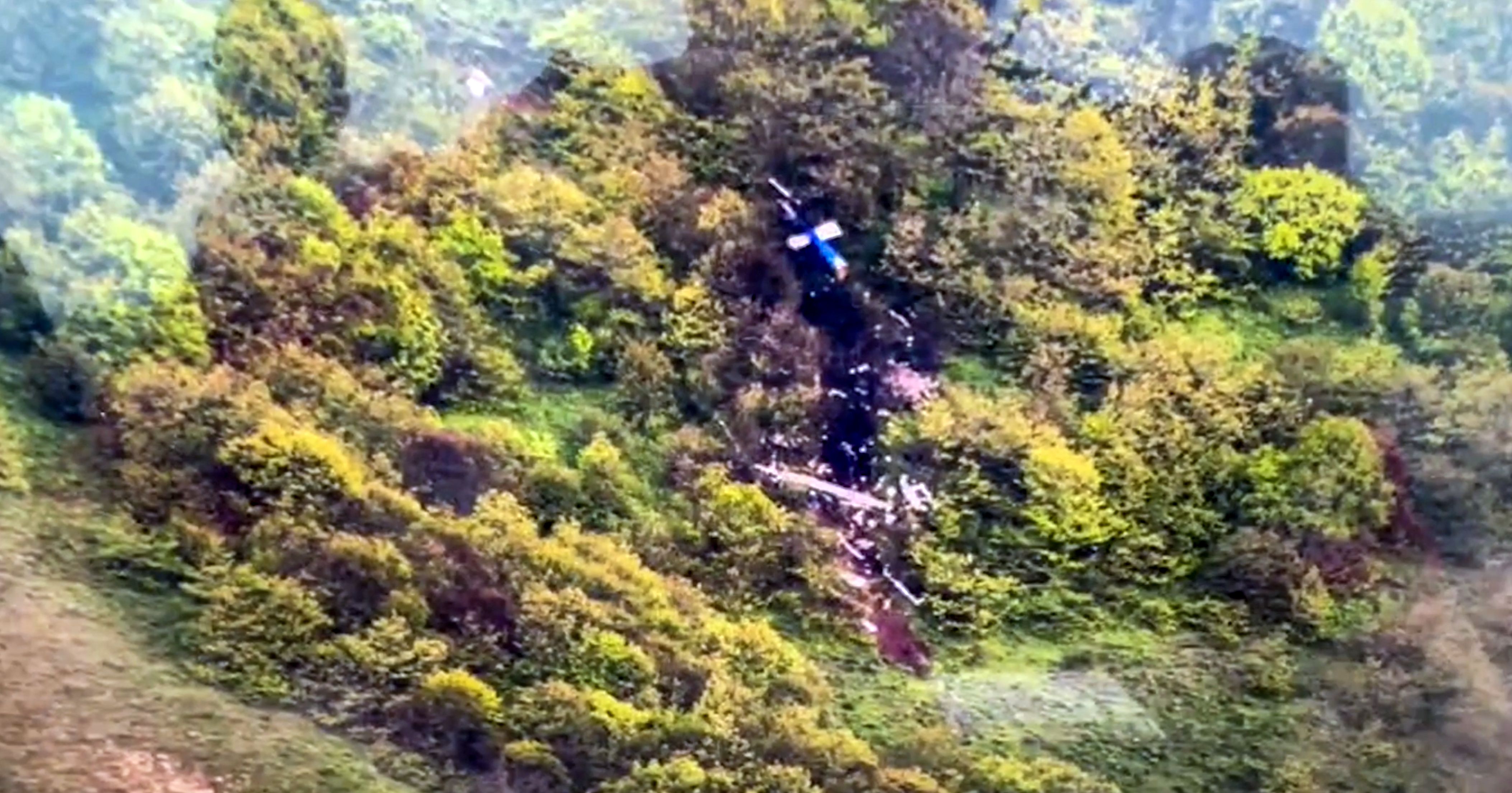 Reisi'nin can verdiği helikopterle ilgili tüyler ürperten iddia! Pilot Mossad ajanı... - 1. Resim