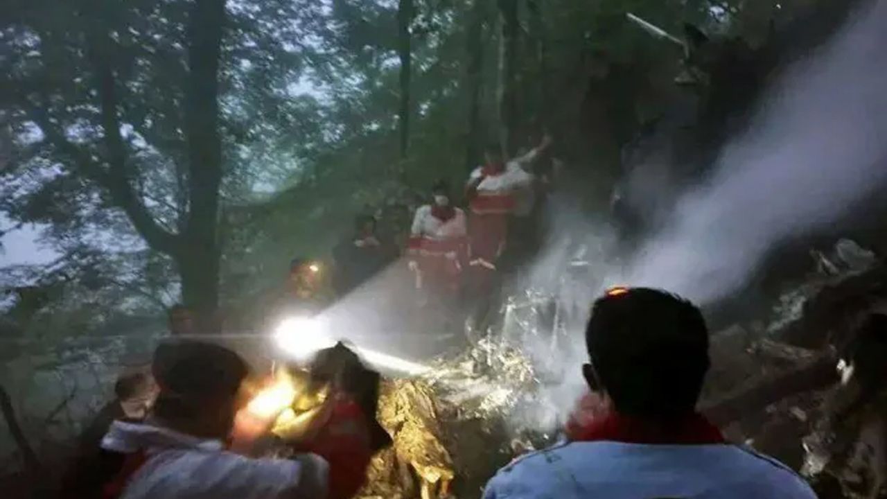 Reisi’nin helikopteri düştü! Kaza mı yoksa suikast mi? - 1. Resim