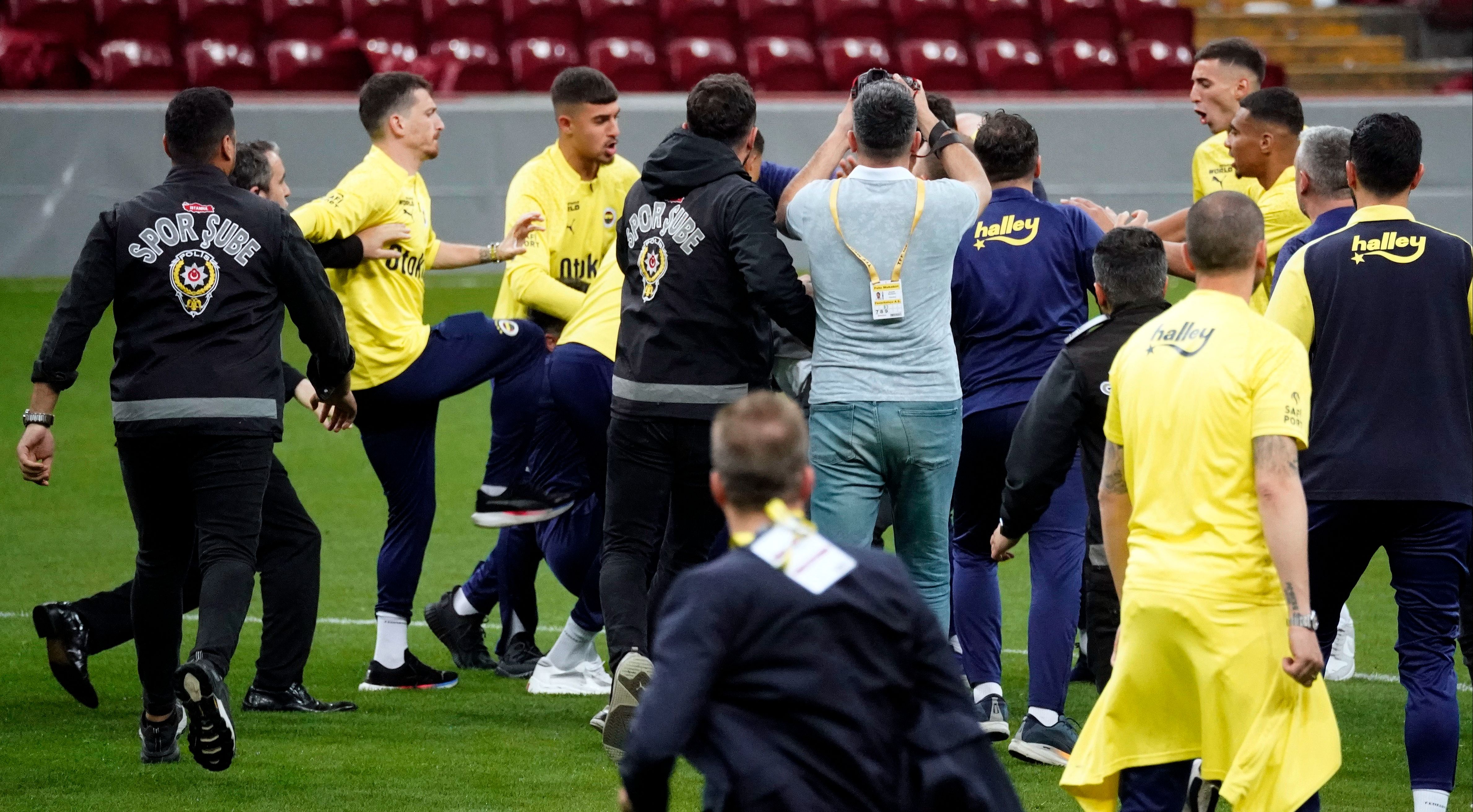 Ali Koç 'Ucuz kabadayılığa yer yok' dedi! 