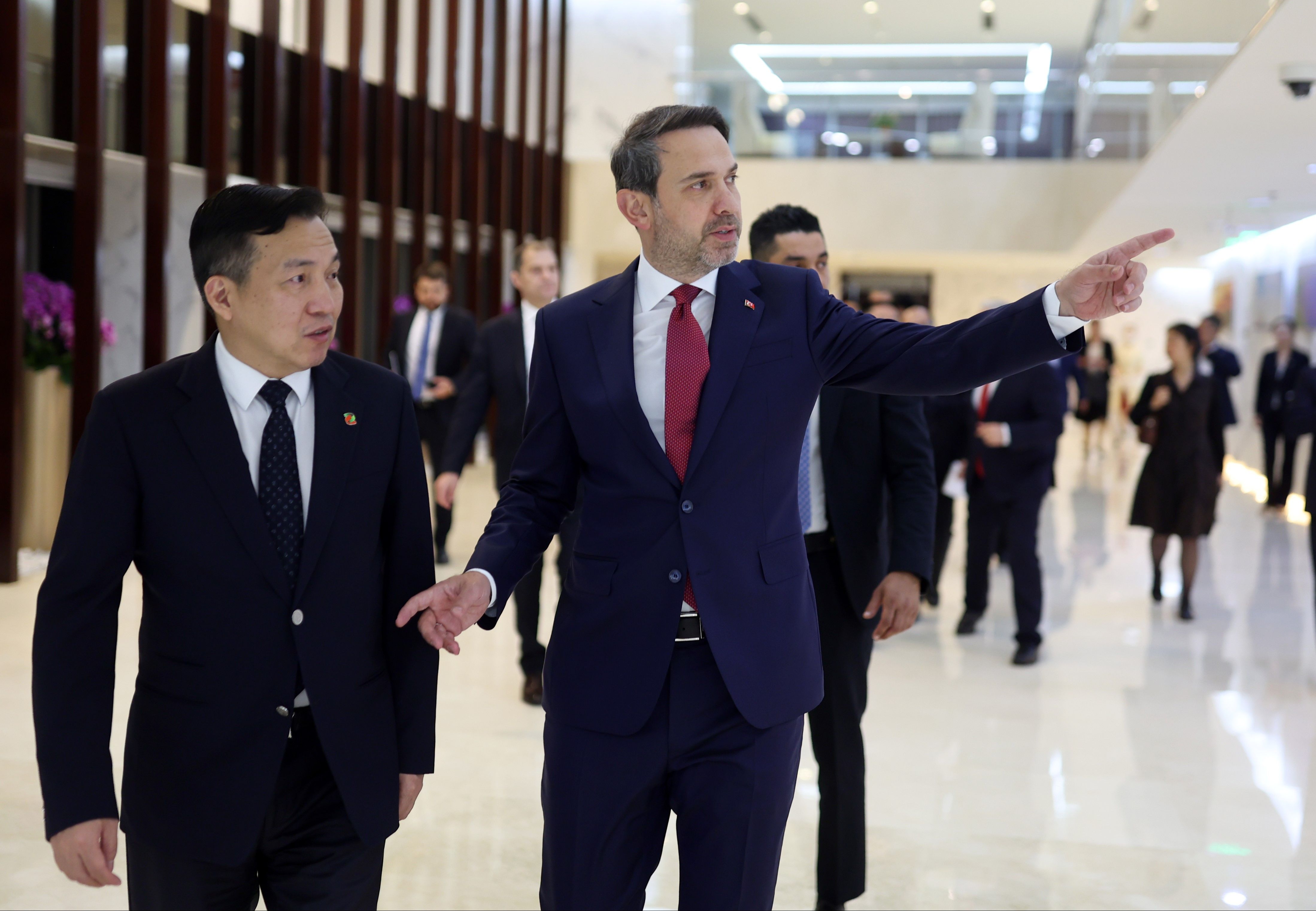 Çinli şirketler Türkiye'ye akın edecek... Ankara-Pekin arasında 'Enerji Dönüşümü' anlaşması imzalandı Çinli şirketler Türkiye'ye akın edecek... Ankara-Pekin arasında 'Enerji Dönüşümü' anlaşması imzalandı - 3. Resim