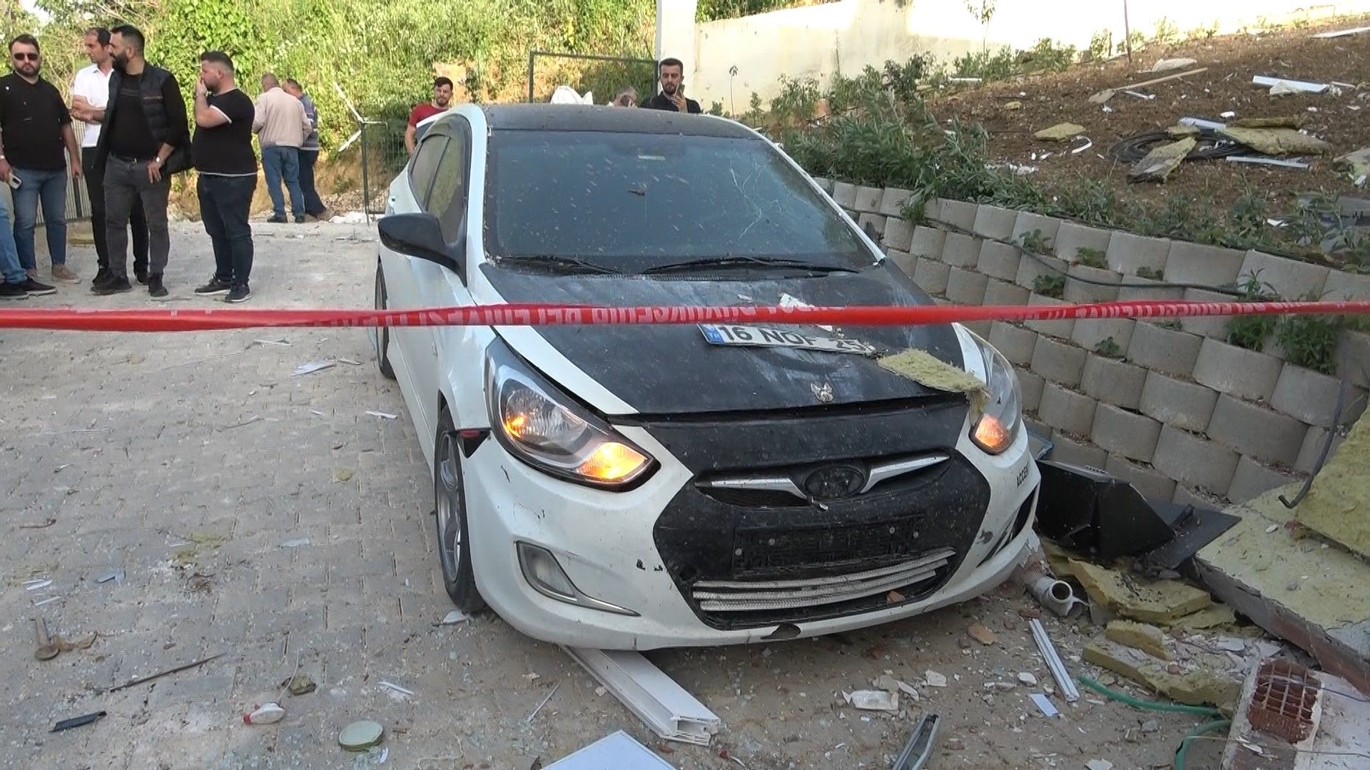 Ev sahibi ile kavga eden kiracı binayı havaya uçurdu - 1. Resim