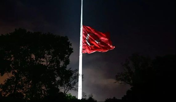 Milli yas resmi tatil sayılmaması sebebiyle okullarda bugün (21 Mayıs) eğitime devam edilecek Milli yas resmi tatil sayılmaması sebebiyle okullarda bugün (21 Mayıs) eğitime devam edilecek - 2. Resim