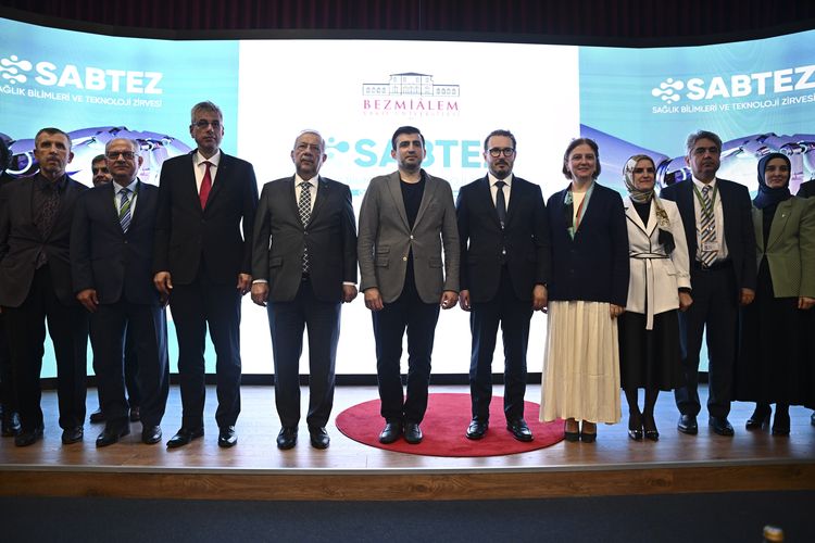 Selçuk Bayraktar'dan heyecanlandıran açıklama! KIZILELMA yakında gökyüzünde Selçuk Bayraktar'dan heyecanlandıran açıklama! KIZILELMA yakında gökyüzünde! - 1. Resim