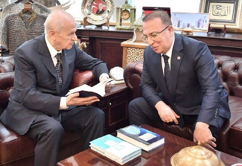 Bahçeli'nin soruları yeni tartışmanın fitilini ateşledi! MHP'li Yönter'den Özel'e ağır sözler Bahçeli'nin soruları yeni tartışmanın fitilini ateşledi! MHP'li Yönter'den Özel'e ağır sözler - 1. Resim