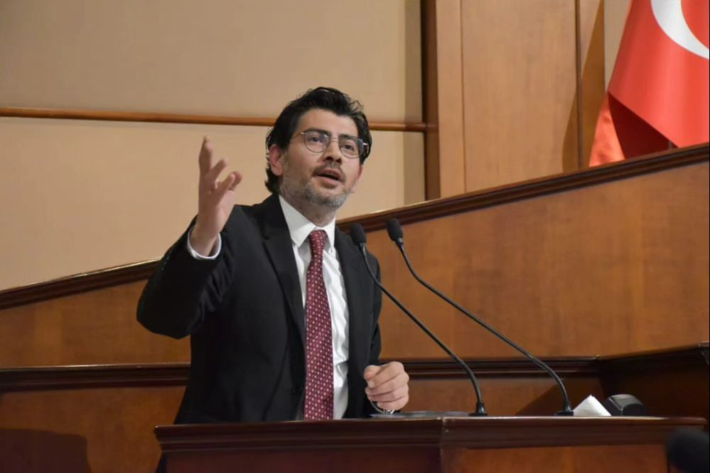 Canlı yayın konuğu Oğuz Demir İBB Plan ve Bütçe Komisyonu Başkanı olarak görev yapıyor Canlı yayın konuğu Oğuz Demir İBB Plan ve Bütçe Komisyonu Başkanı olarak görev yapıyor - 1. Resim