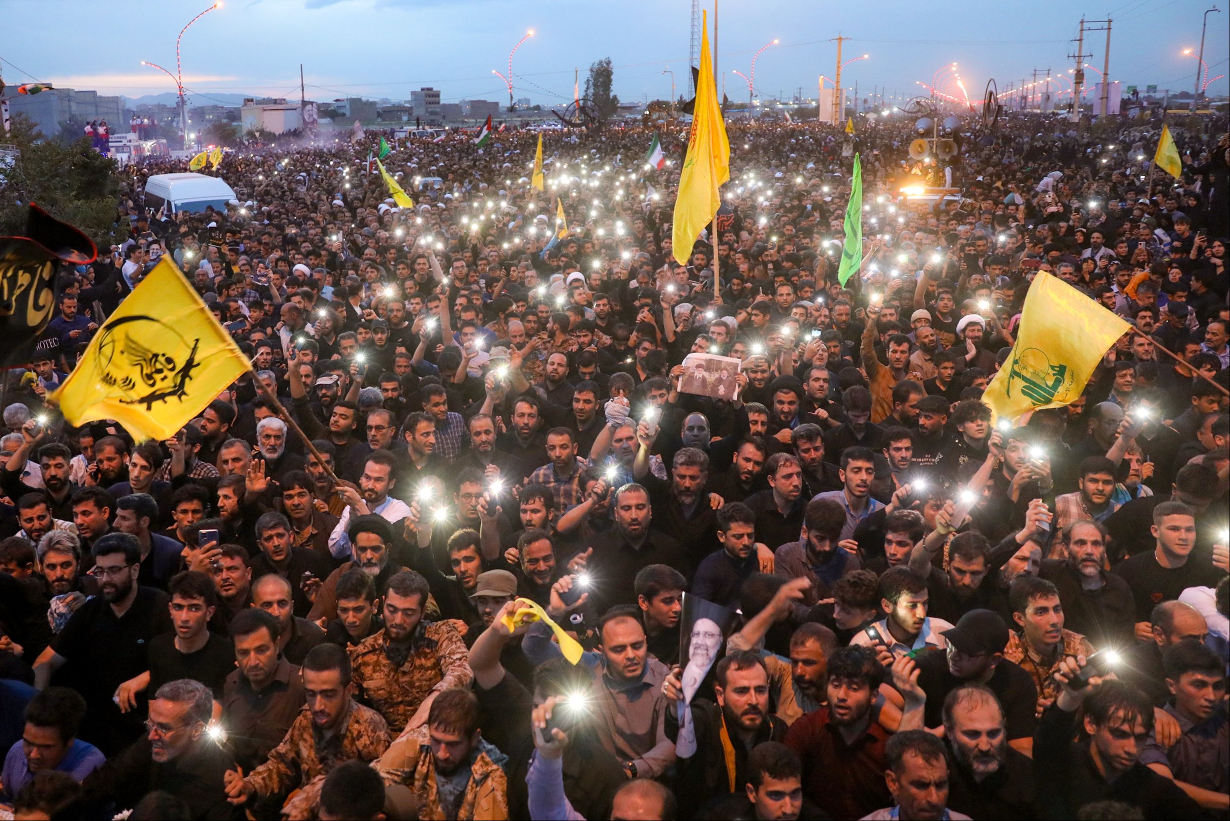 Helikopter kazası dünyayı etkileyecek! Reisi’nin ölümü dengeleri değiştirecek - 1. Resim