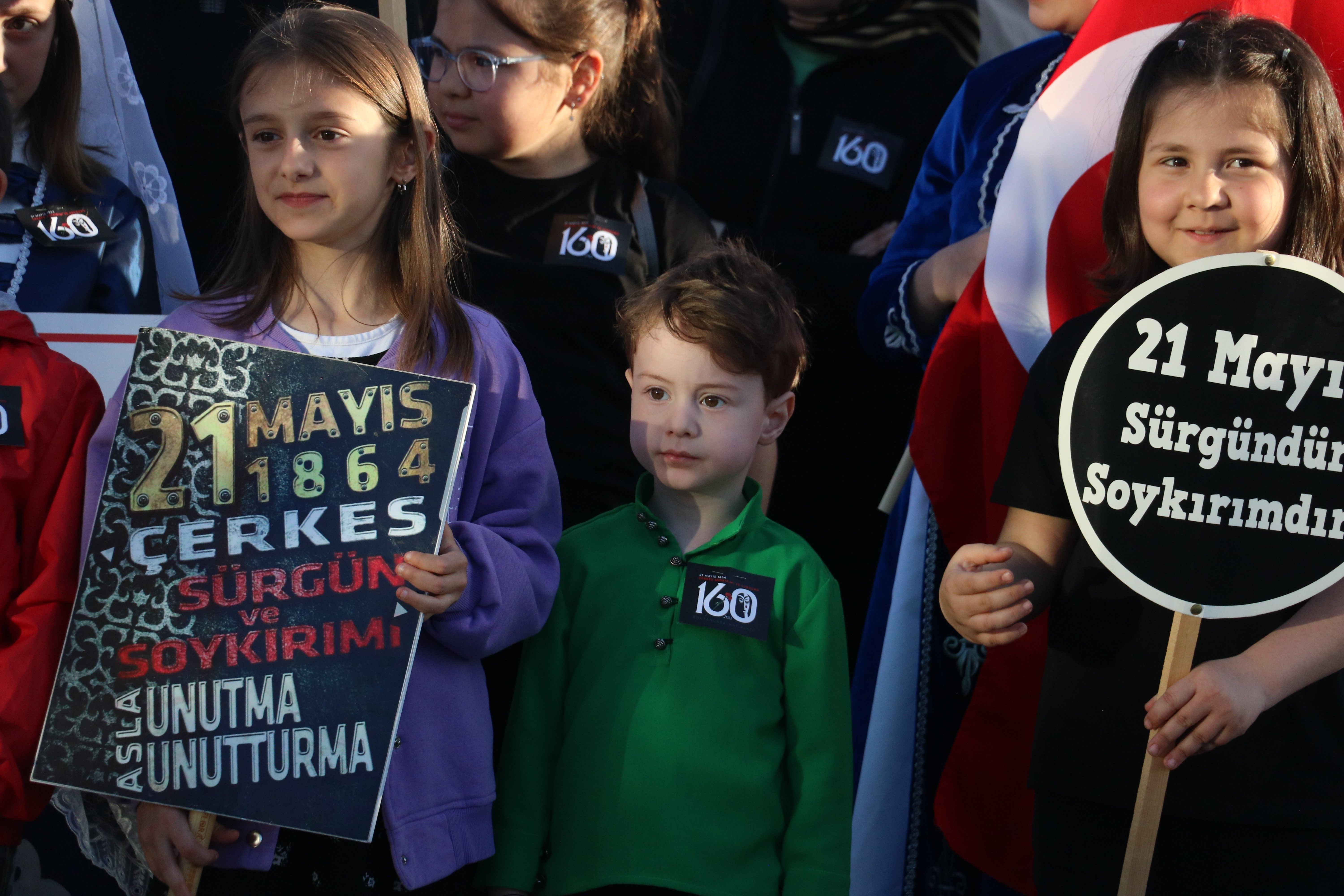 Şeyh Şamil'in torunları atalarını unutmadı! Yurdun dört bir yanında 160 yıl önceki Çerkez sürgünü böyle anıldı Şeyh Şamil'in torunları atalarını unutmadı! Yurdun dört bir yanında 160 yıl önceki Çerkez sürgünü böyle anıldı - 6. Resim