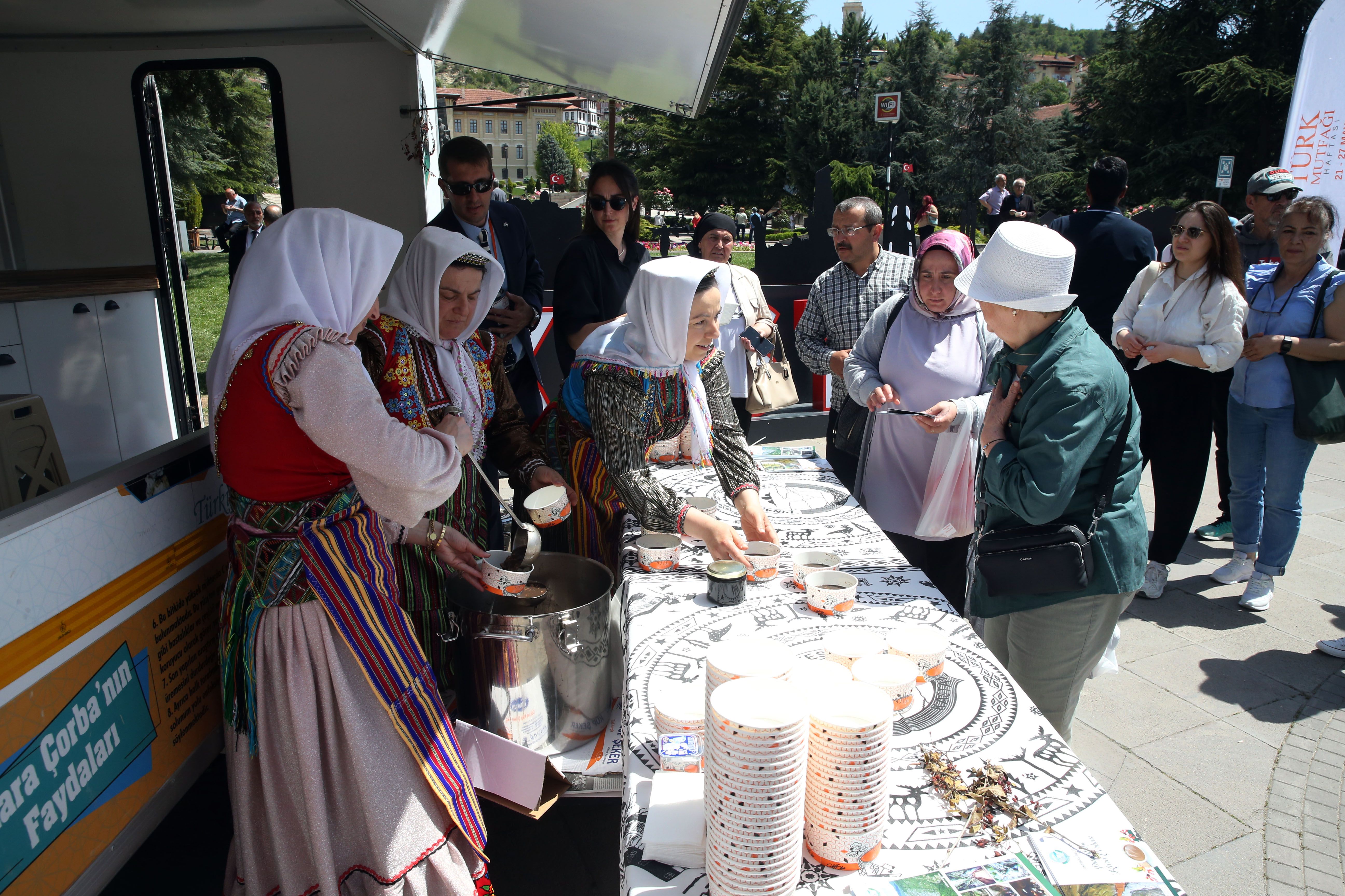 Türkiye'den dünyaya 81 ilden damak çatlatan lezzetler! Türk Mutfağı Haftası işte böyle kutlandı Türkiye'den dünyaya!