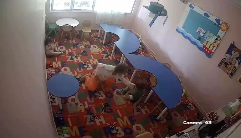 Çocuklara şiddet uygulanan kreşe kepenk vuruldu! Çocuklara şiddet uygulanan kreşe kepenk vuruldu! - 2. Resim