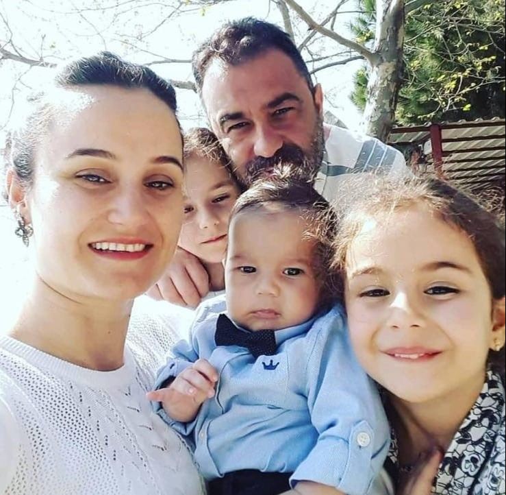 Önüne köpek çıkan sürücü kaza yaptı! Kızını kaybetti, 4 kişi yaralandı Önüne köpek çıkan sürücü kaza yaptı! Kızını kaybetti, 4 kişi yaralandı - 1. Resim