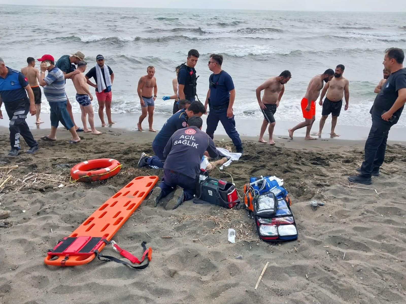 Serinlemek için girdiği denizden cansız bedeni çıktı Serinlemek için girdiği denizden cansız bedeni çıktı - 1. Resim