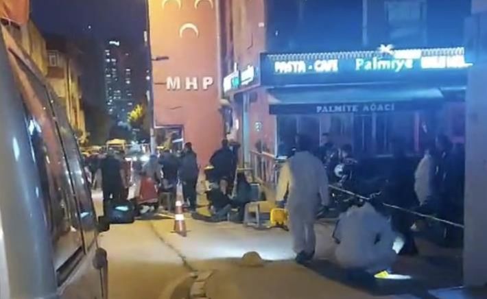 3 kişinin öldüğü kahvehane saldırısında korkunç detaylar ortaya çıktı 3 kişinin öldüğü kahvehane saldırısında korkunç detaylar ortaya çıktı - 1. Resim