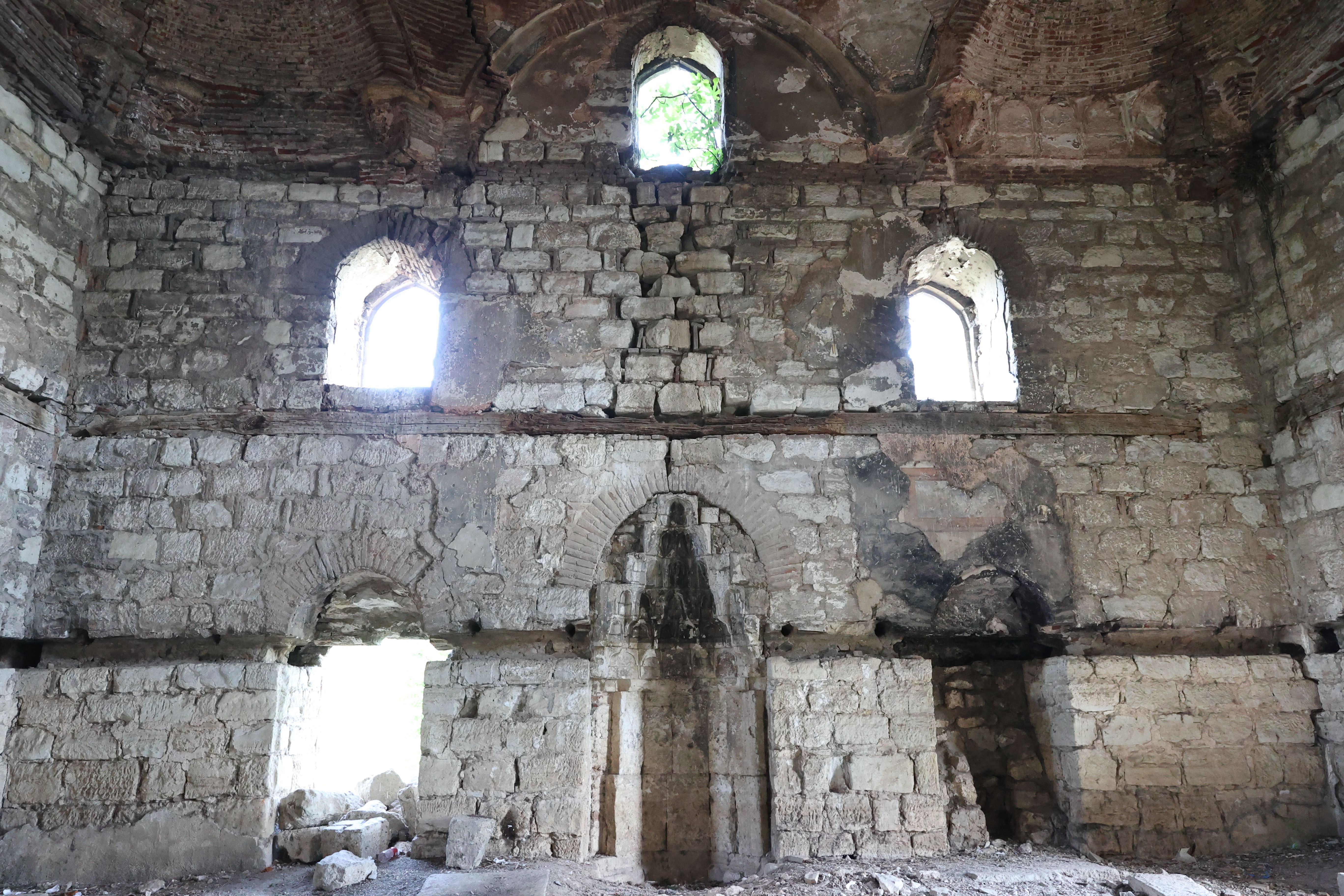 74 yıldır harabe haldeydi! 5,5 asırlık Evliya Kasımpaşa Camii ayağa kaldırılacak 74 yıldır harabe haldeydi! 5,5 asırlık Evliya Kasımpaşa Camii ayağa kaldırılacak - 4. Resim