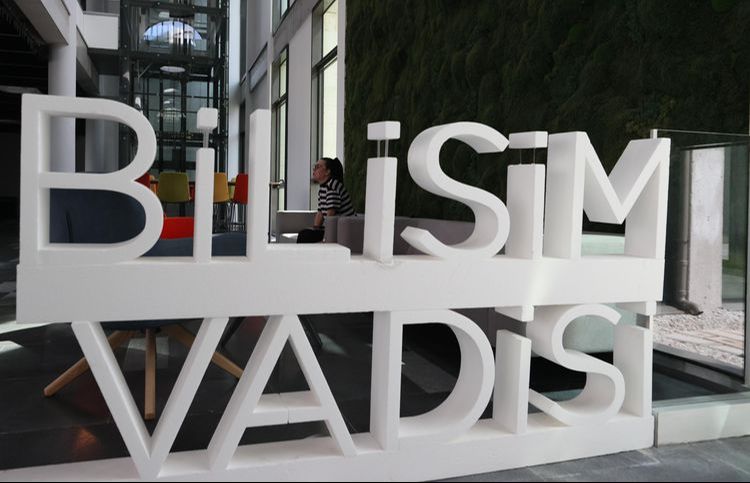 Bilişim Vadisi İzmir'in hedefi belli oldu! Tersine beyin göçünün merkezi olmak Bilişim Vadisi İzmir'in hedefi belli oldu! Tersine beyin göçünün merkezi olmak - 1. Resim