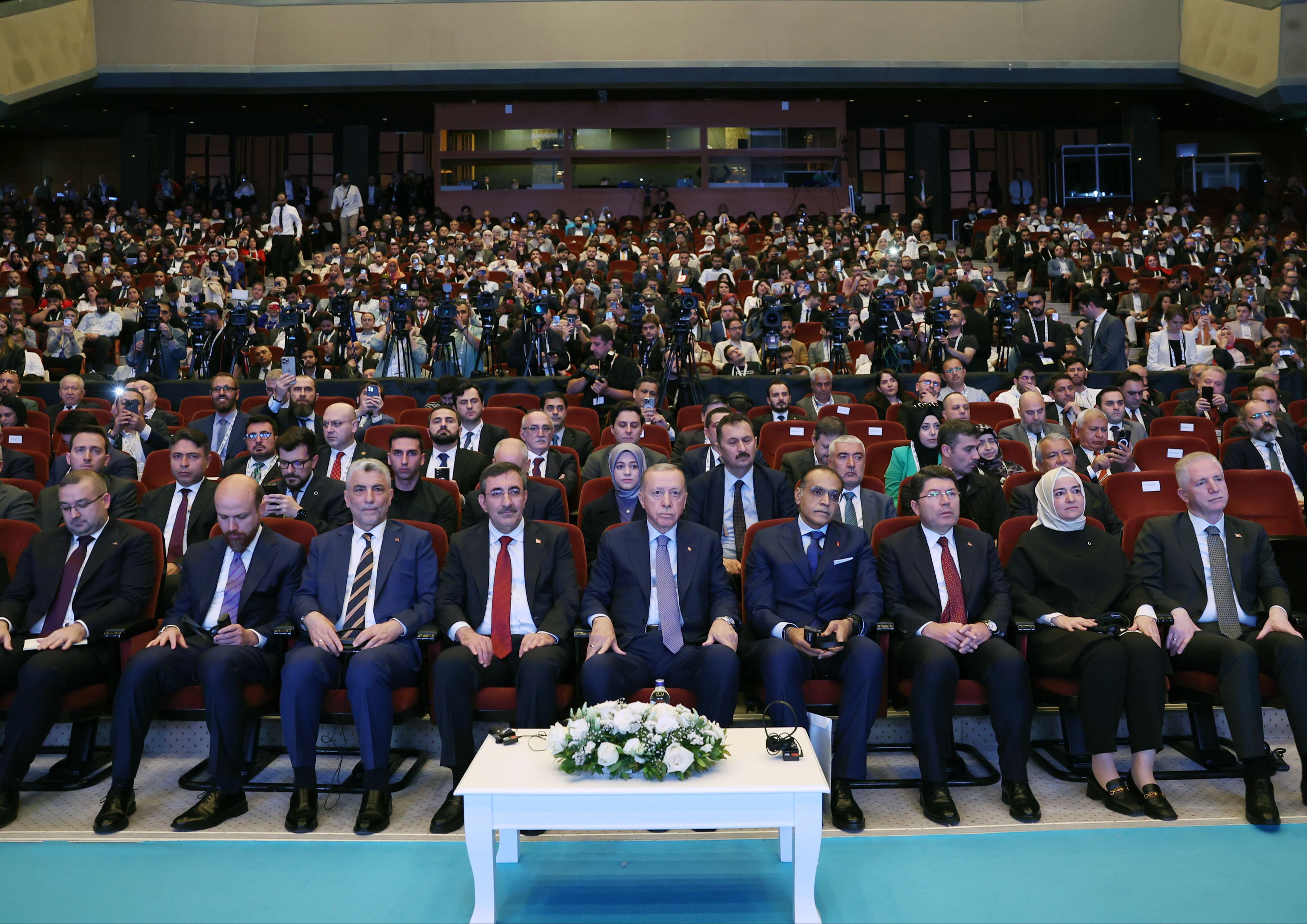 Cumhurbaşkanı Erdoğan: Yastık altı altın ekonomiye faydasız, kurumlar da toplumu ikna edemedi Cumhurbaşkanı Erdoğan: Yastık altı altın ekonomiye faydasız, kurumlar da toplumu ikna edemedi - 1. Resim