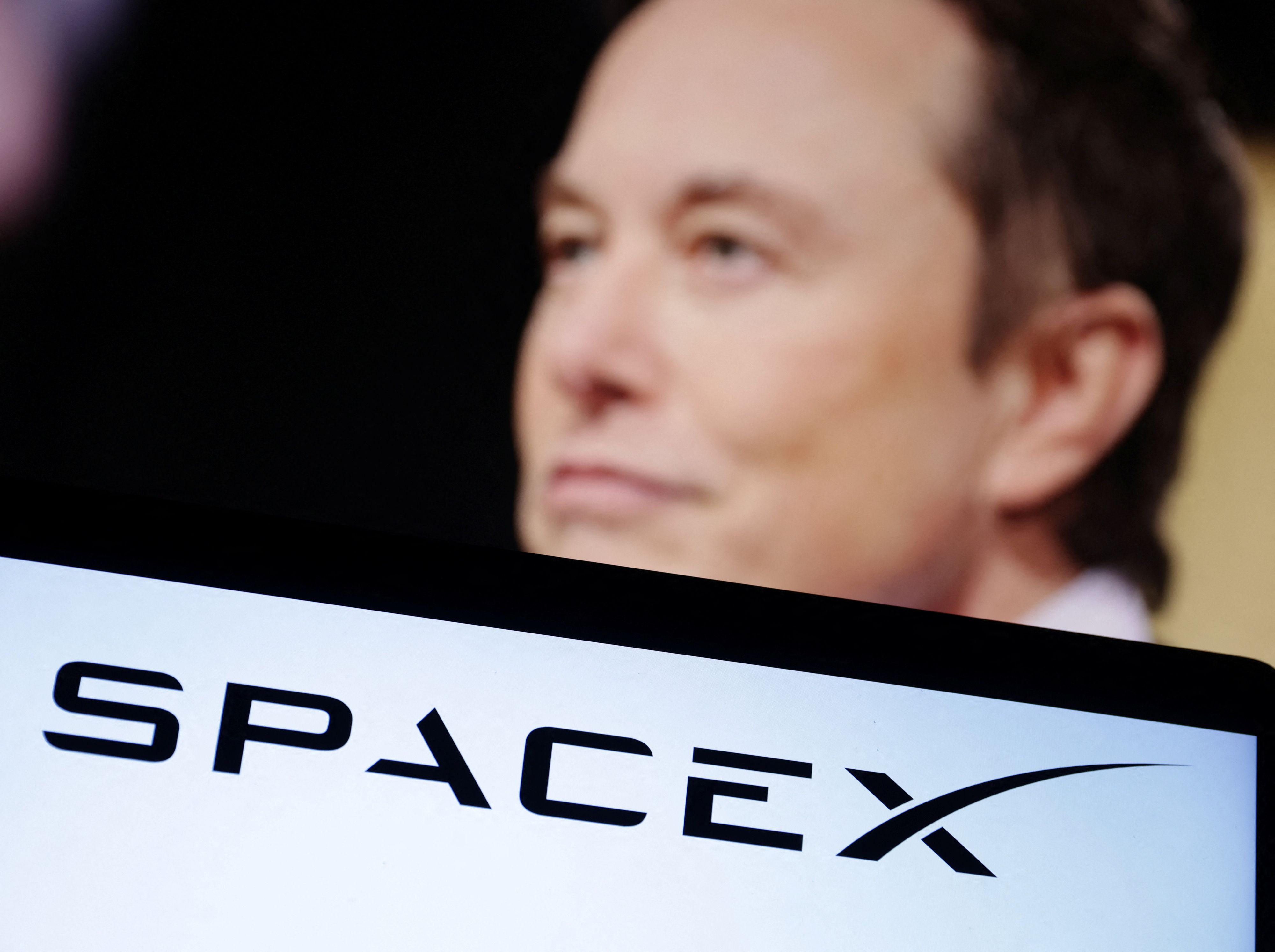 Elon Musk'ın uzay şirketi SpaceX, ABD için uzaya casus uyduları fırlattı! Elon Musk'ın uzay şirketi SpaceX, ABD için uzaya casus uyduları fırlattı! - 1. Resim