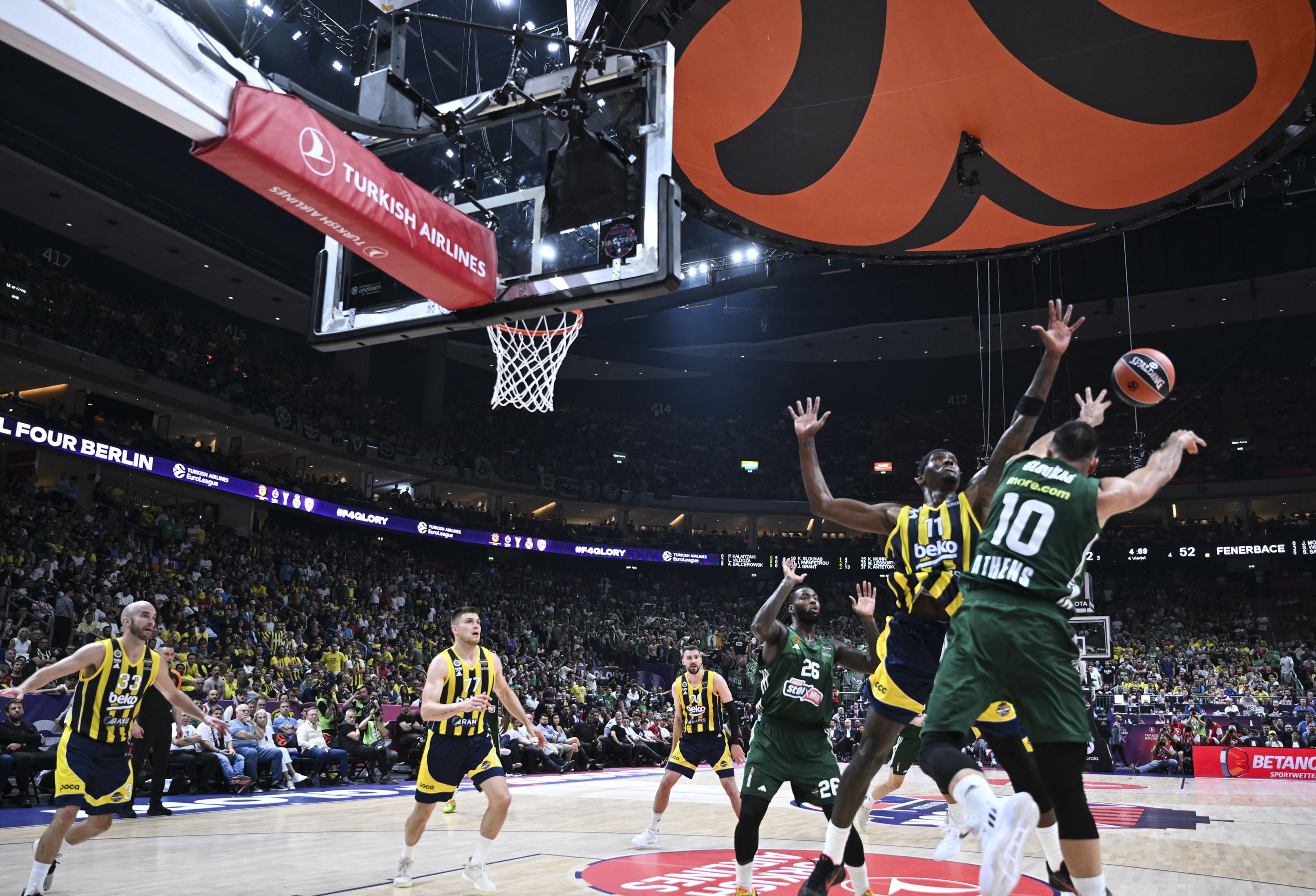 Ergin Ataman: Fenerbahçe ile maça çıkmak için değil, kupayı kazanmak için geldik - 1. Resim