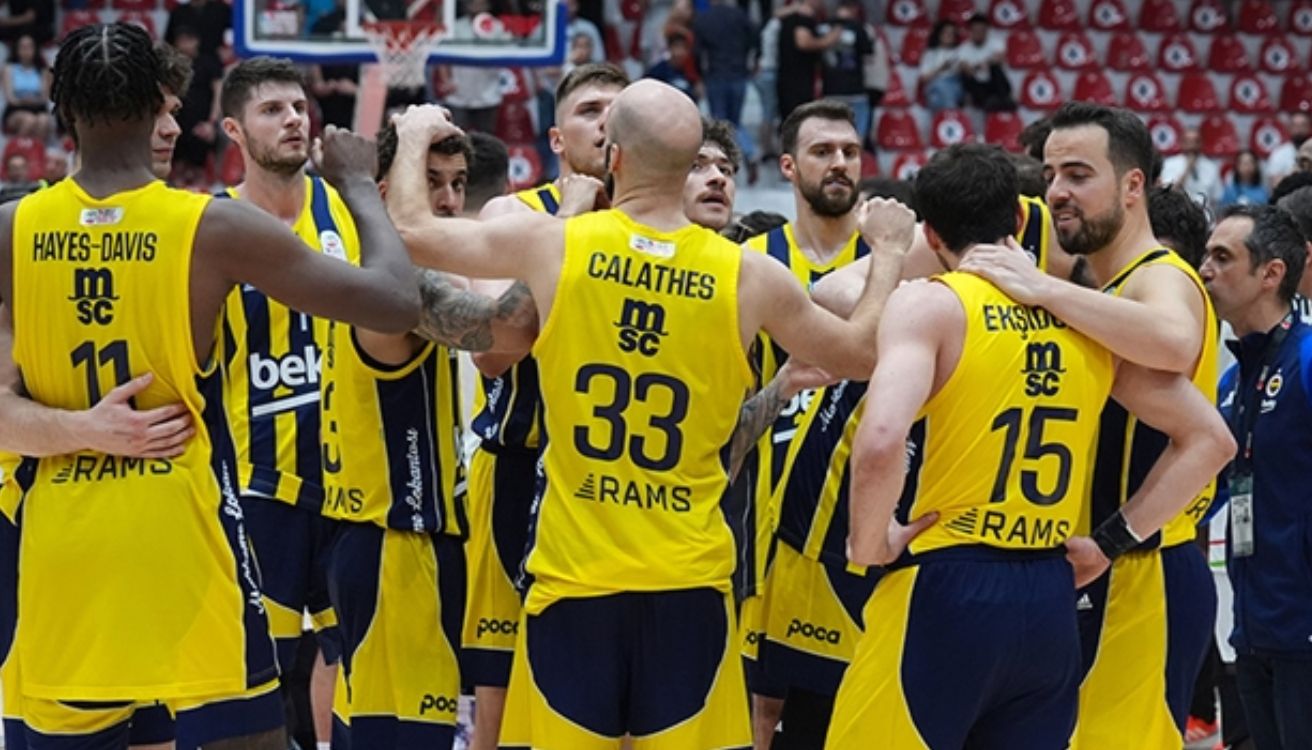 Ergin Ataman’ın yönettiği Panathinaikos ile Fenerbahçe bugün THY Euroleague Final Four yarı finalinde sahaya çıkacak - 1. Resim