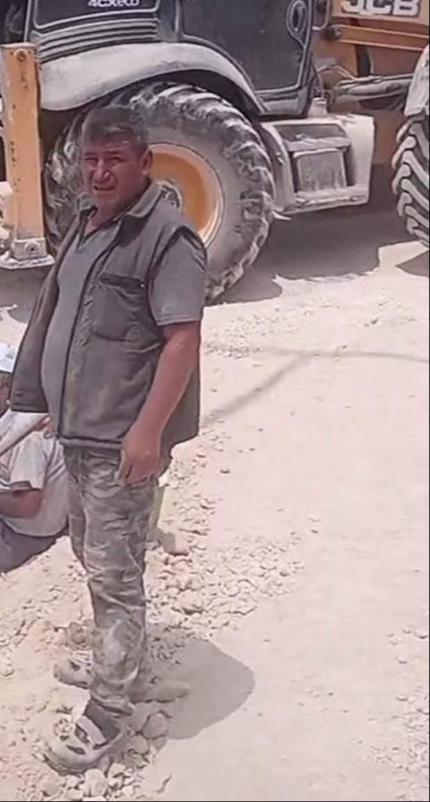 Gaziantep'ten acı haber! Kepçe ile duvar arasında sıkışan işçi hayatını kaybetti Gaziantep'ten avcı haber! Kepçe ile duvar arasında sıkışan işçi hayatını kaybetti - 1. Resim