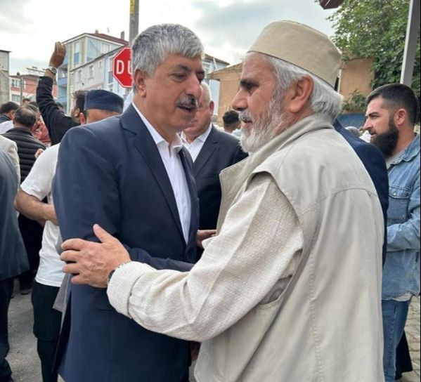 Hacı adayları dualarla kutsal topraklarla uğurlandı - 1. Resim