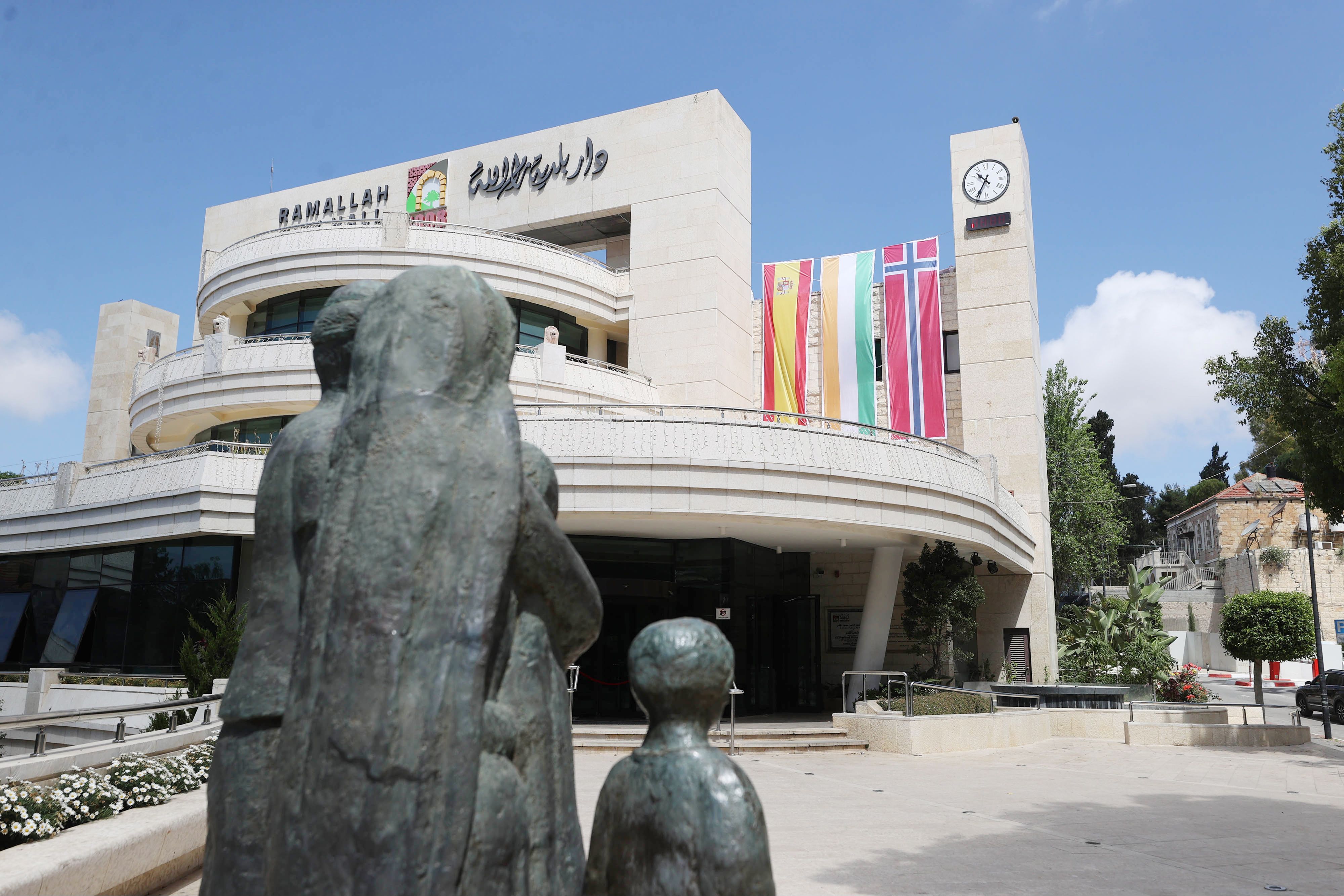 İspanya, İrlanda ve Norveç bayrakları Ramallah'ta dalgalandı İspanya, İrlanda ve Norveç bayrakları Ramallah'ta dalgalandı - 2. Resim