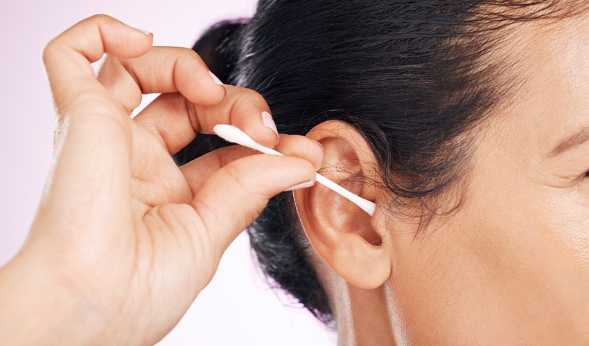 Kulak temizleme çöpü kullananlar dikkat! Uzmanı ‘yanlış’ deyip üstüne basa basa uyardı Kulak temizleme çöpü kullananlar dikkat! Uzmanı ‘yanlış’ deyip üstüne basa basa uyardı - 1. Resim