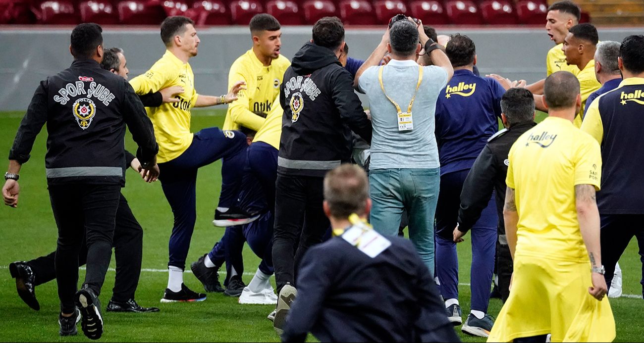 3 Fenerbahçelinin Galatasaray derbisindeki olaylarla ilgili verdiği savcılık ifadeleri ortaya çıktı 3 Fenerbahçelinin Galatasaray derbisindeki olaylarla ilgili verdiği savcılık ifadeleri ortaya çıktı - 5. Resim