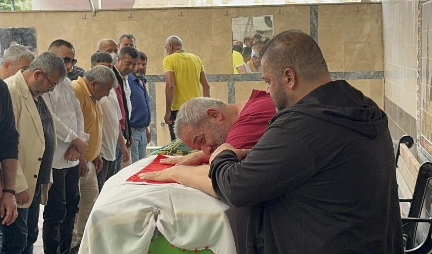 Arkadaşlarıyla yarışı canından etti: 8 yaşındaki Eftelya gözyaşlarıyla defnedildi Arkadaşlarıyla yarışı canından etti: 8 yaşındaki Eftelya gözyaşlarıyla defnedildi - 2. Resim