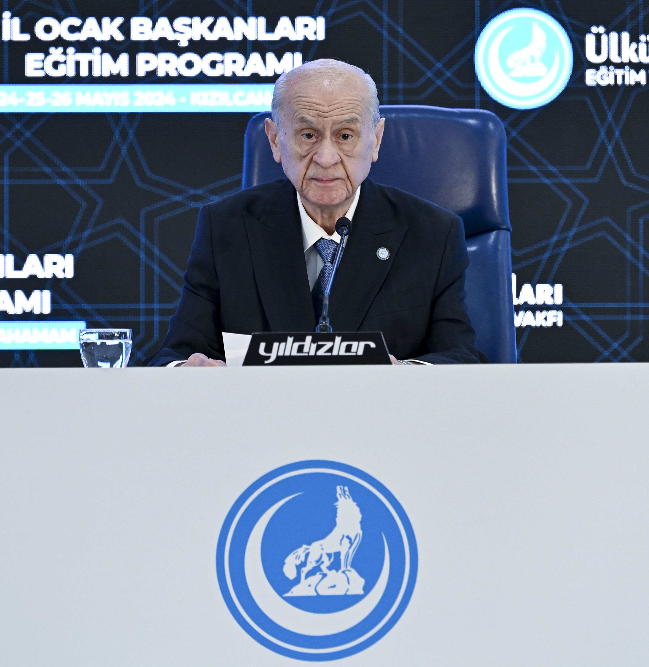 Bahçeli'den Ülkü Ocakları ve MHP'yi hedef alanlara sert tepki: Zayıf anımızı kollayanlar hüsrana uğrar Bahçeli'den Ülkü Ocakları ve MHP'yi hedef alanlara sert tepki: Zayıf anımızı kollayanlar hüsrana uğrar - 3. Resim