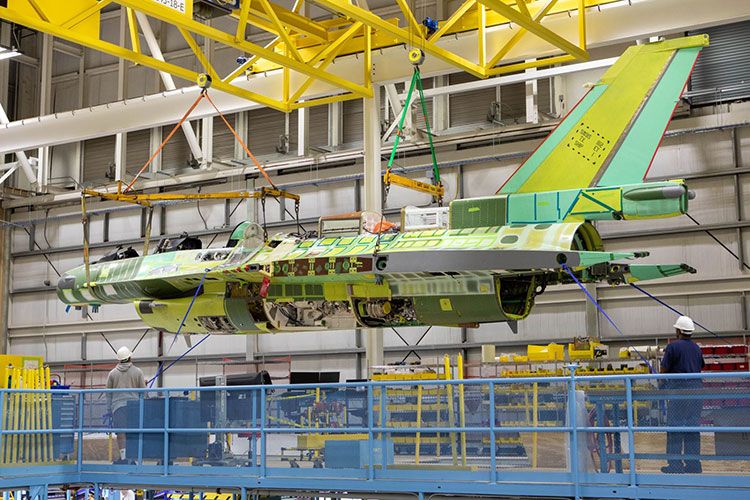 Lockheed Martin'in yeni nesil F-16 fabrikası kapılarını açtı! Yeni nesil savaş uçakları hakkında bilgiler paylaşıldı Lockheed Martin'in yeni nesil F-16 fabrikası kapılarını açtı! Yeni nesil savaş uçakları hakkında bilgiler paylaşıldı - 3. Resim