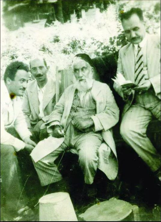 Mukaddes emaneti ne yaptınız? Mütefekkir bir şair Üstad Necip Fazıl Kısakürek Mukaddes emaneti ne yaptınız? Mütefekkir bir şair Üstad Necip Fazıl Kısakürek - 1. Resim