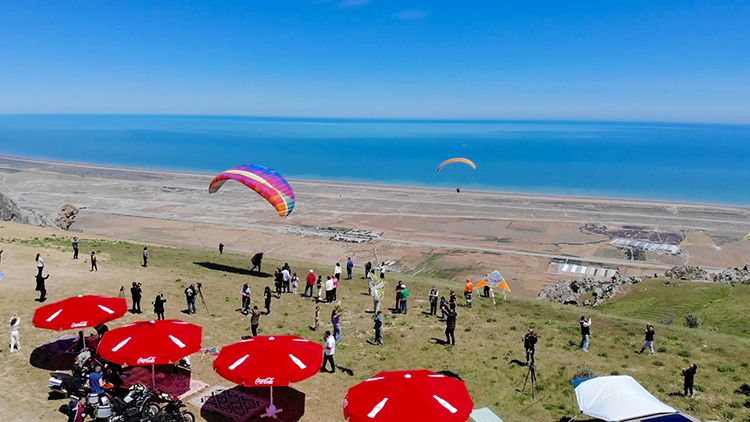 Yamaç paraşütüne olan ilgi günden güne artıyor! Azerbaycan'da spora ilgi yaygınlaşıyor Yamaç paraşütüne olan ilgi günden güne artıyor! Azerbaycan'da spora ilgi yaygınlaşıyor - 3. Resim
