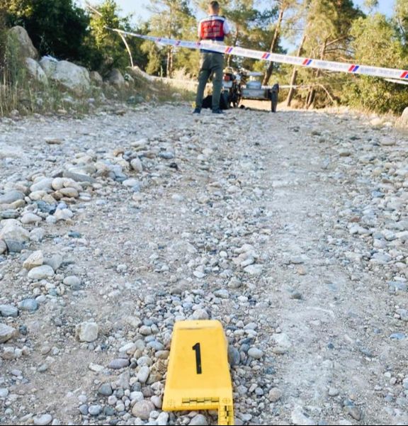 Anne ve babasına pusu kurup av tüfeğiyle ateş açtı! Nasıl anne katili olduğunu böyle anlattı Anne ve babasına pusu kurup av tüfeğiyle ateş açtı! Nasıl anne katili olduğunu böyle anlattı - 3. Resim