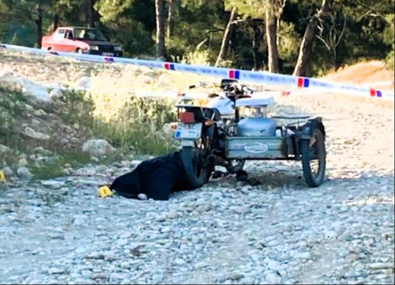 Anne ve babasına pusu kurup av tüfeğiyle ateş açtı! Nasıl anne katili olduğunu böyle anlattı Anne ve babasına pusu kurup av tüfeğiyle ateş açtı! Nasıl anne katili olduğunu böyle anlattı - 4. Resim