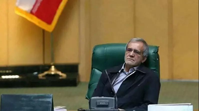 Daha önce başvurusu veto edilmişti: Reisi'nin koltuğu için ilk aday belli oldu Daha önce başvurusu veto edilmişti: Reisi'nin koltuğu için ilk aday belli oldu - 1. Resim