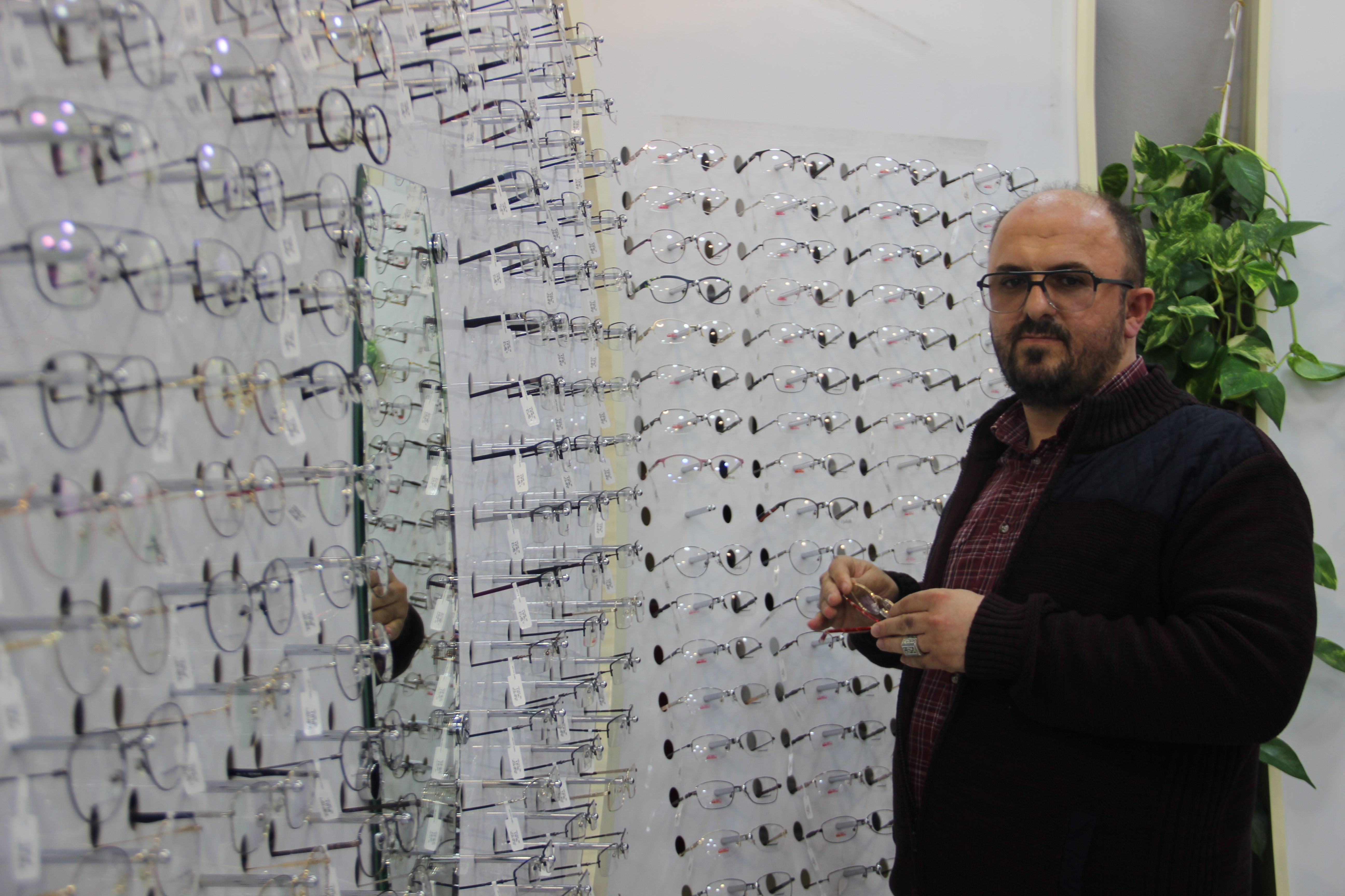 Erzurum’da örnek paylaşma kültürü: Askıda gözlük! - 1. Resim