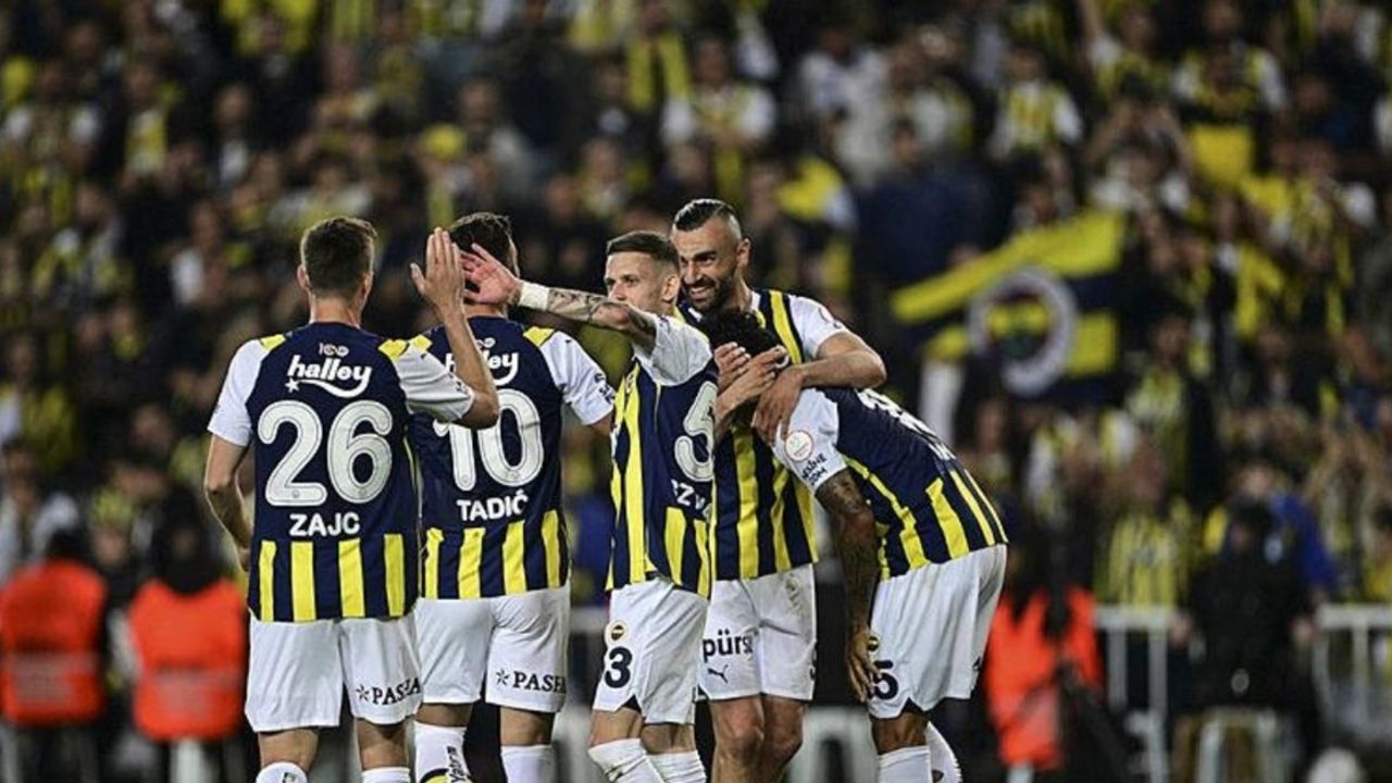 Fenerbahçe farka koştu, şampiyonluğa yetmedi!