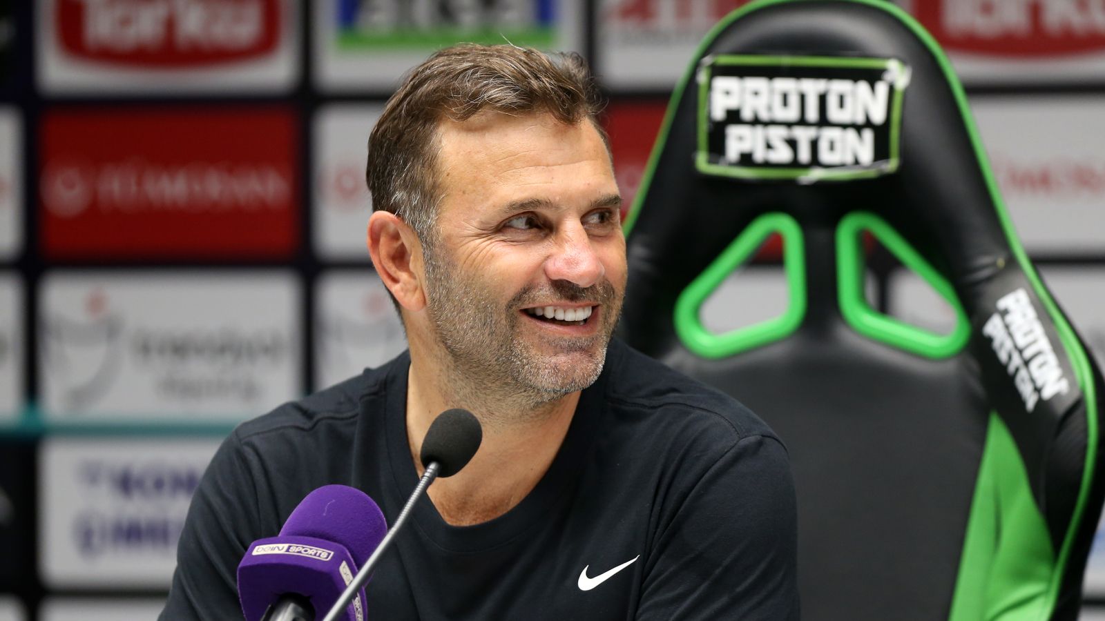 Okan Buruk basın toplantısında Galatasaray'ın yeni hedefini açıkladı Okan Buruk basın toplantısında Galatasaray'ın yeni hedefini açıkladı - 1. Resim