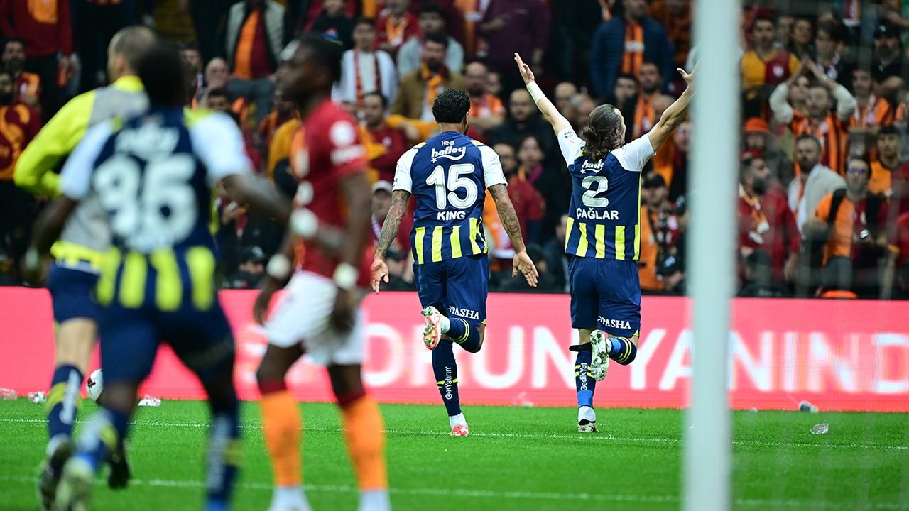 Süper Lig'de final maçı! Fenerbahçe - İstanbulspor ilk 11'ler belli oldu Süper Lig'de final maçı! Fenerbahçe - İstanbulspor muhtemel 11'ler - 1. Resim