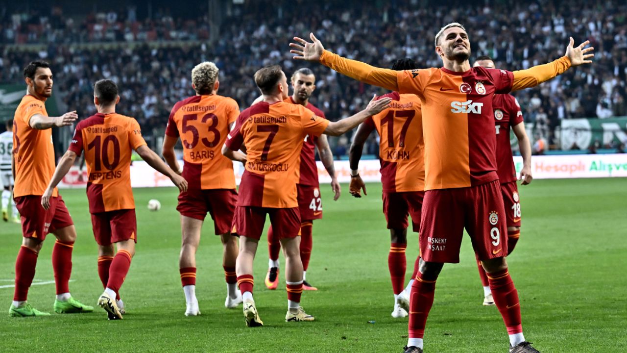 Süper Lig&#039;de şampiyon Galatasaray! Okan Buruk rekor kırarak tarihe geçti