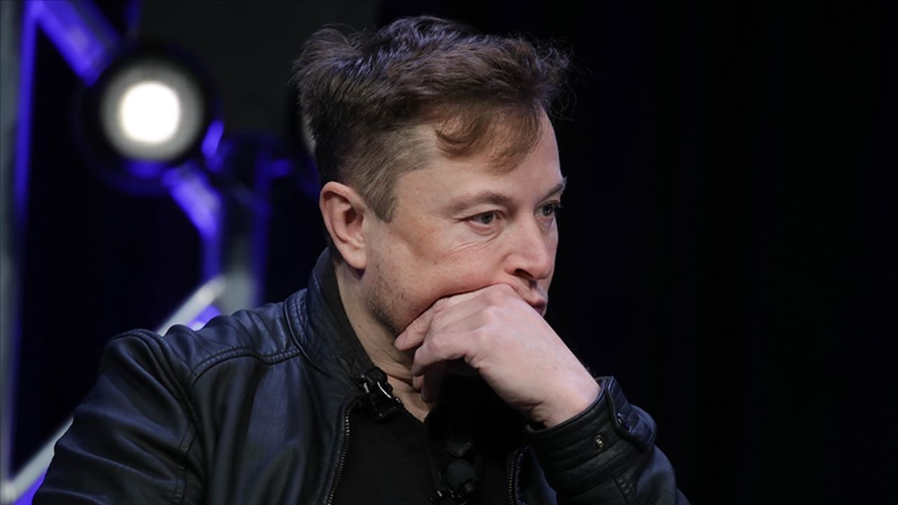 Elon Musk&#039;tan yeni proje! Yapay zekayı geliştirmek için süper bilgisayarlar kuracak