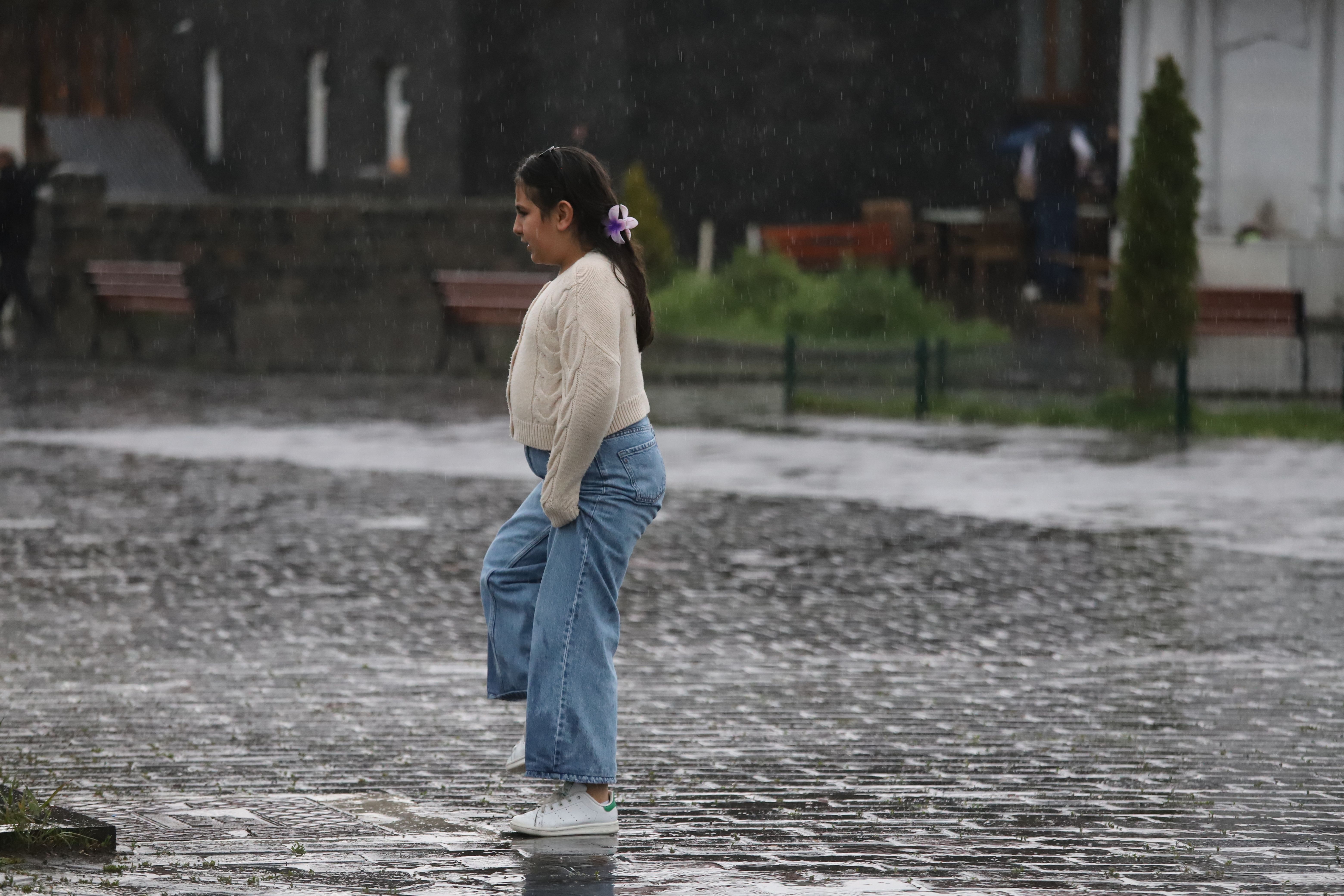 Hem valilik hem de Orhan Şen uyardı: Ankara sağanağa teslim olacak - 3. Resim