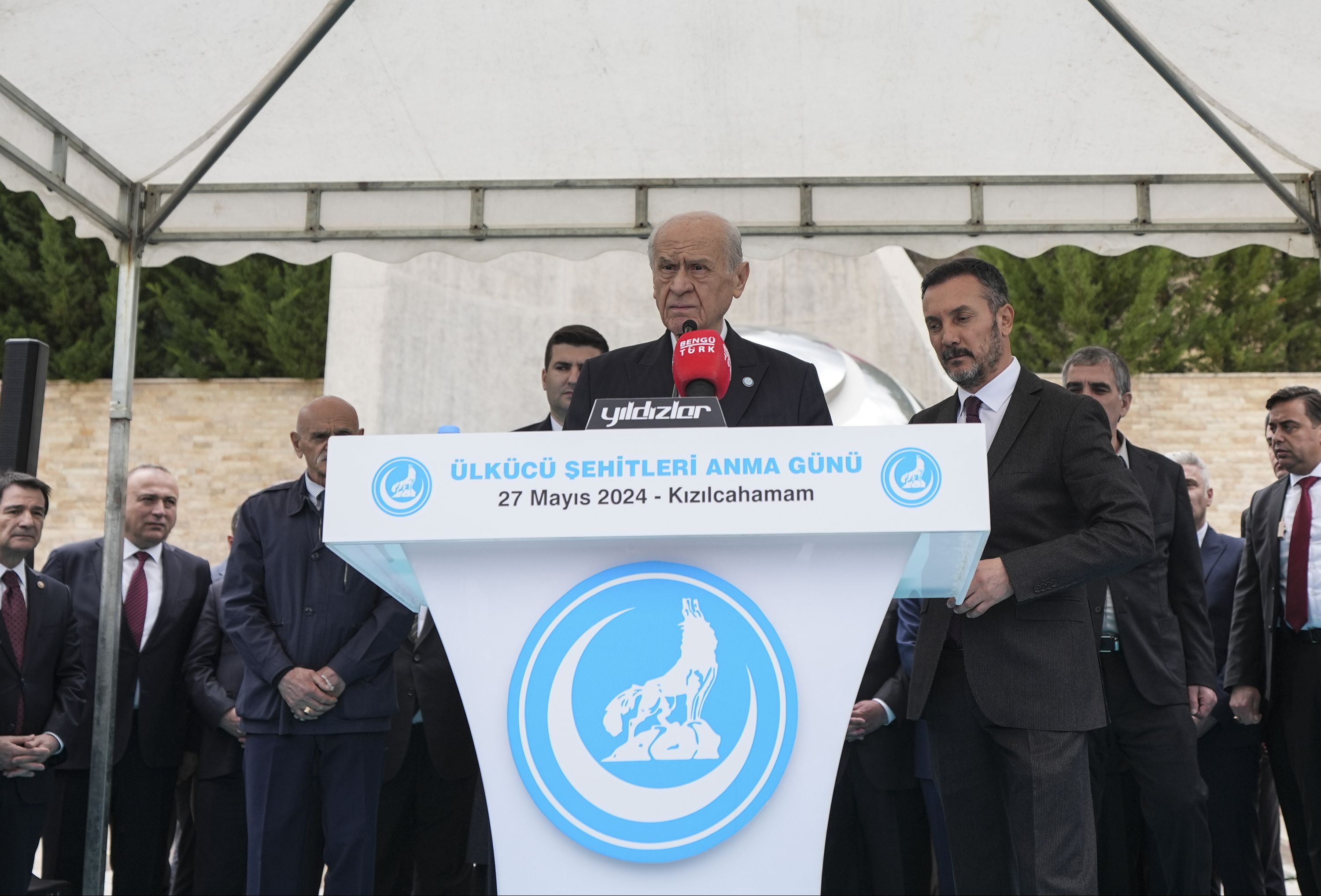 MHP Genel Başkanı Devlet Bahçeli'den ülkücüleri hedef alanlara sert tepki: Ülkücü kanı taşıyan alçaklarla hesaplaşacağız MHP Genel Başkanı Devlet Bahçeli'den ülkücüleri hedef alanlara sert tepki: Ülkücü kanı taşıyan alçaklarla hesaplaşacağız - 2. Resim