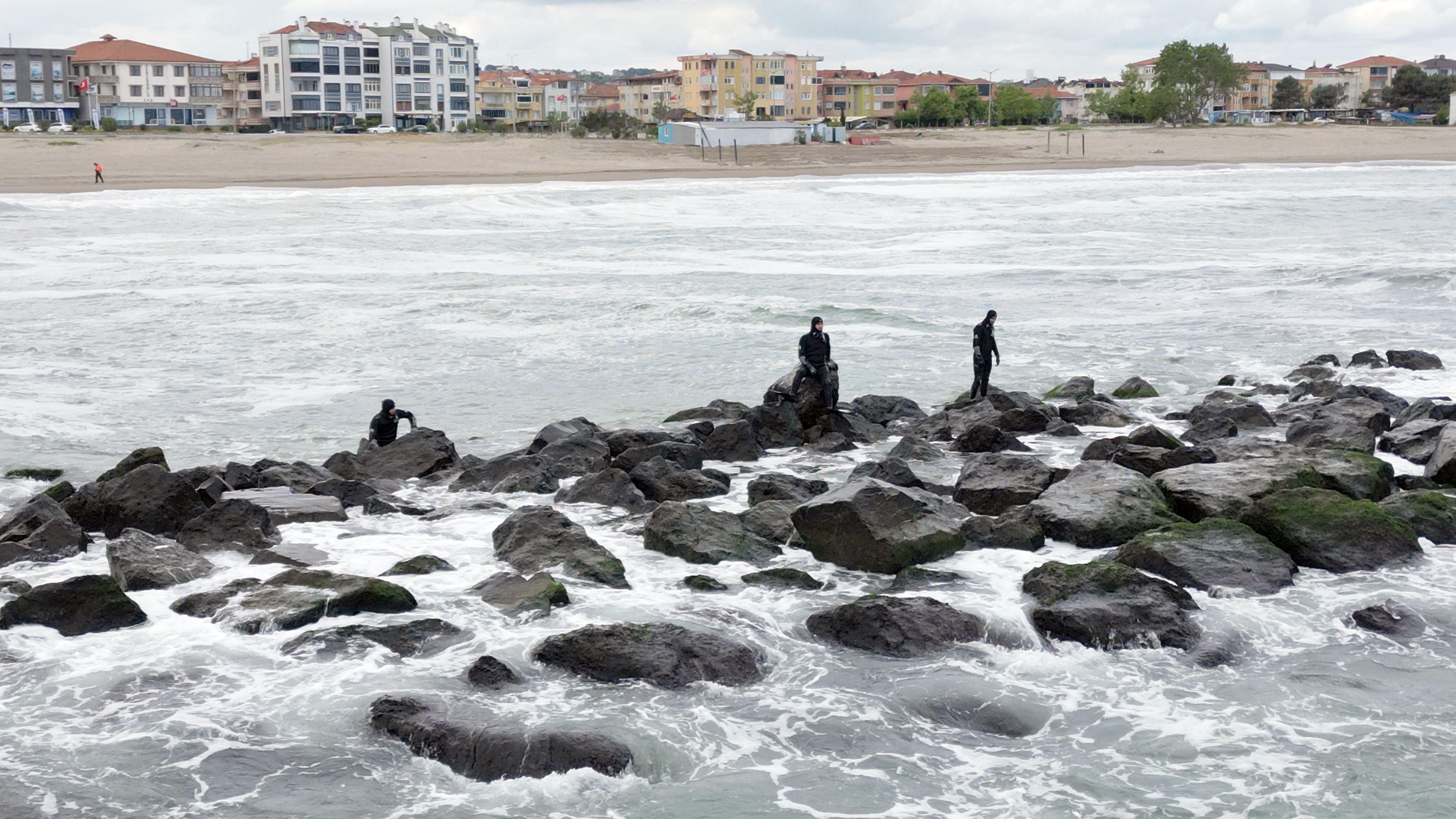Sakarya'da kritik saatler! Denizde kaybolan genç için ekipler seferber oldu - 3. Resim