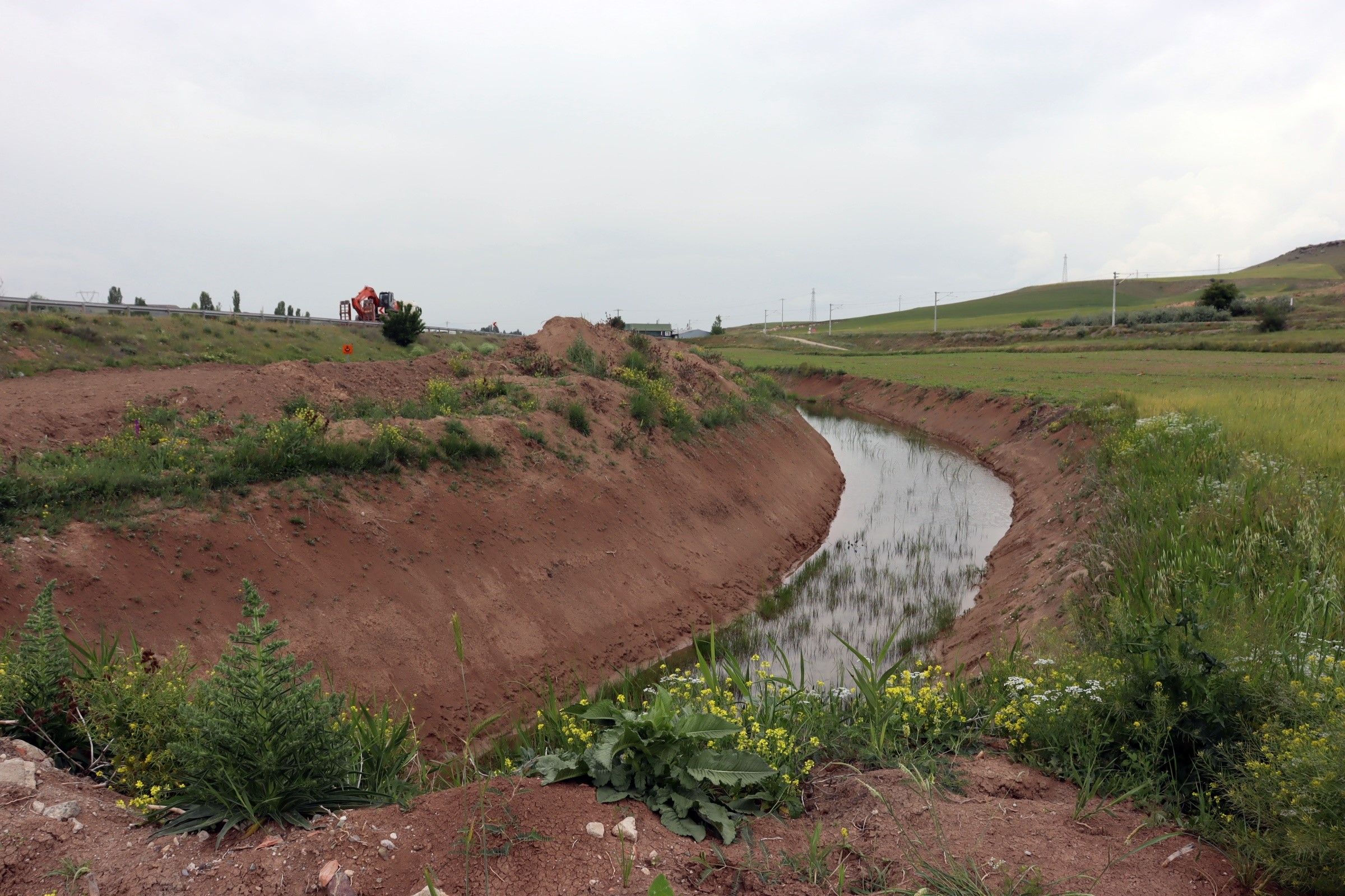 Herkes bunu merak ediyor: Tam 8 kilometre uzunluğunda... Kim tarafından yapıldığı bilinmiyor Herkes bunu merak ediyor: Tam 8 kilometre uzunluğunda... Kim tarafından yapıldığı bilinmiyor - 2. Resim