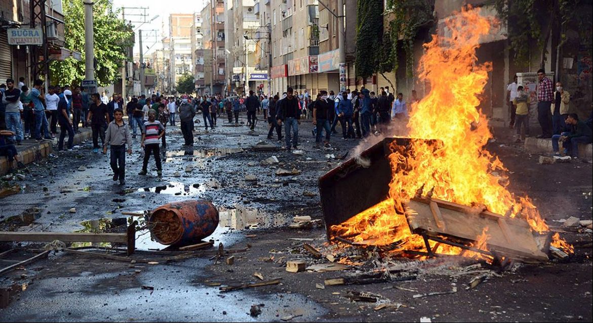 Kobani iddianemesi hazırlandı! HDP’li 5 eski vekile 38’er ağırlaştırılmış müebbet Kobani iddianemesi hazırlandı! HDP’li 5 eski vekile 38’er ağırlaştırılmış müebbet - 1. Resim