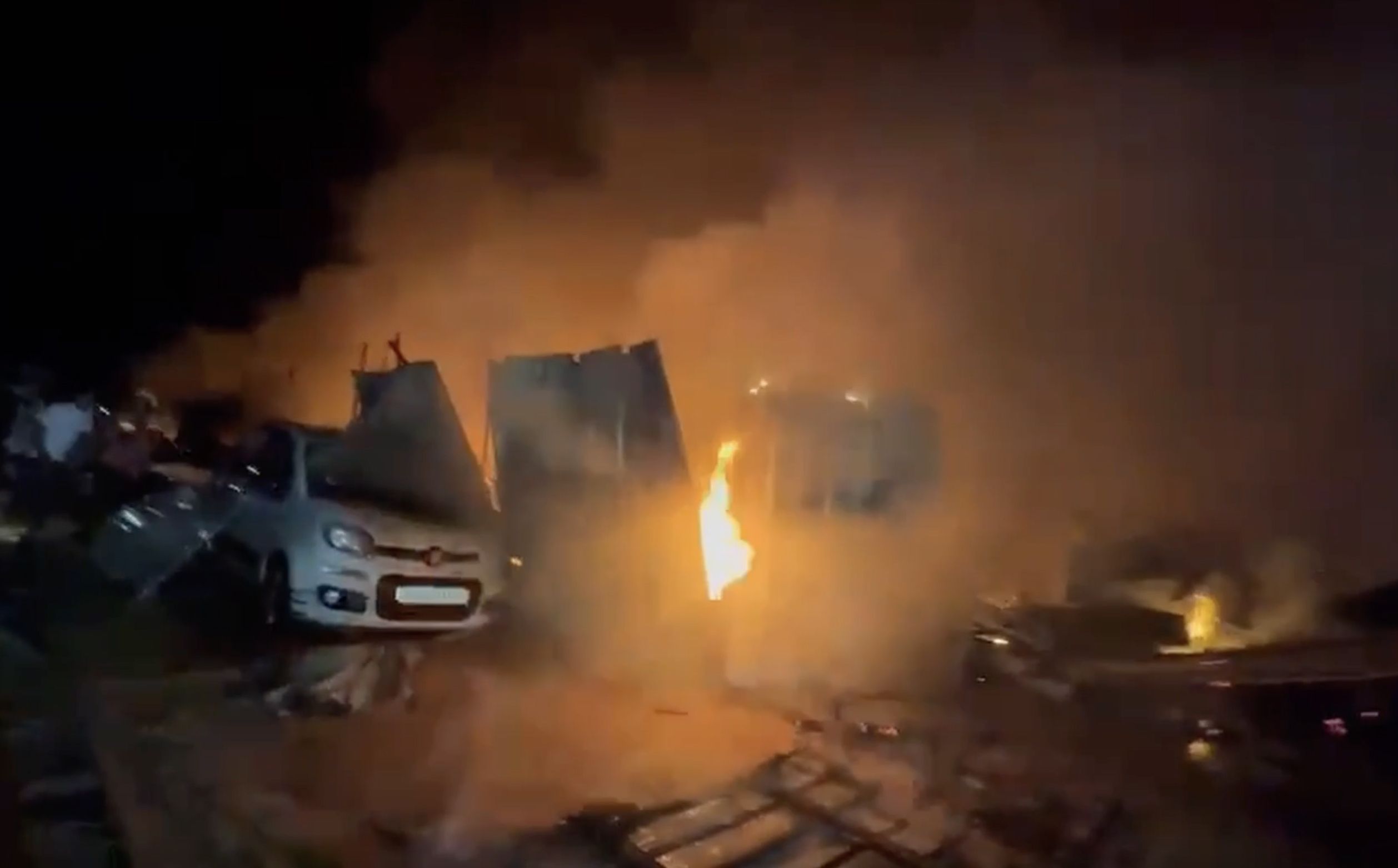 Refah'a günlerdir bomba yağıyor! Gazze hükümetinden dünya ülkelerine çağrı - 2. Resim