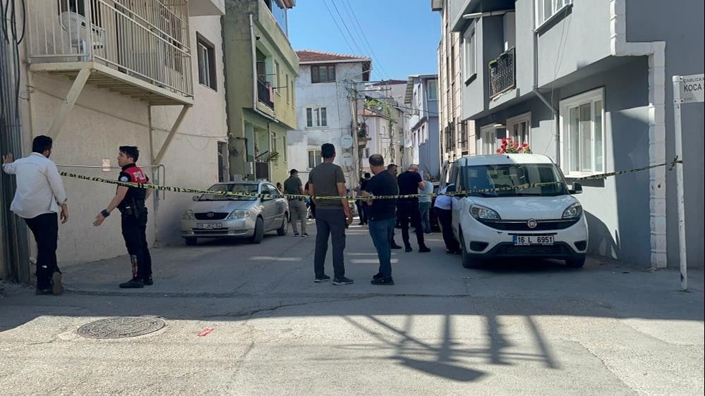 Bursa'da kan donduran olay! Baba 3 çocuğunu öldürüp polise teslim oldu Bursa'da kan donduran olay! Baba 3 çocuğunu öldürdü - 1. Resim