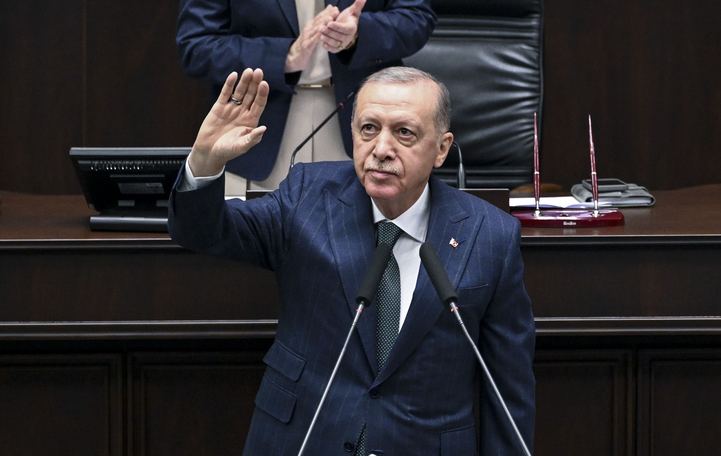 Cumhurbaşkanı Recep Tayyip Erdoğan'dan Kemal Kılıçdaroğlu'na 'hançer 'göndermesi! Her şeyi itiraf et Cumhurbaşkanı Recep Tayyip Erdoğan'dan grup toplantısında Kemal Kılıçdaroğlu göndermesi - 1. Resim