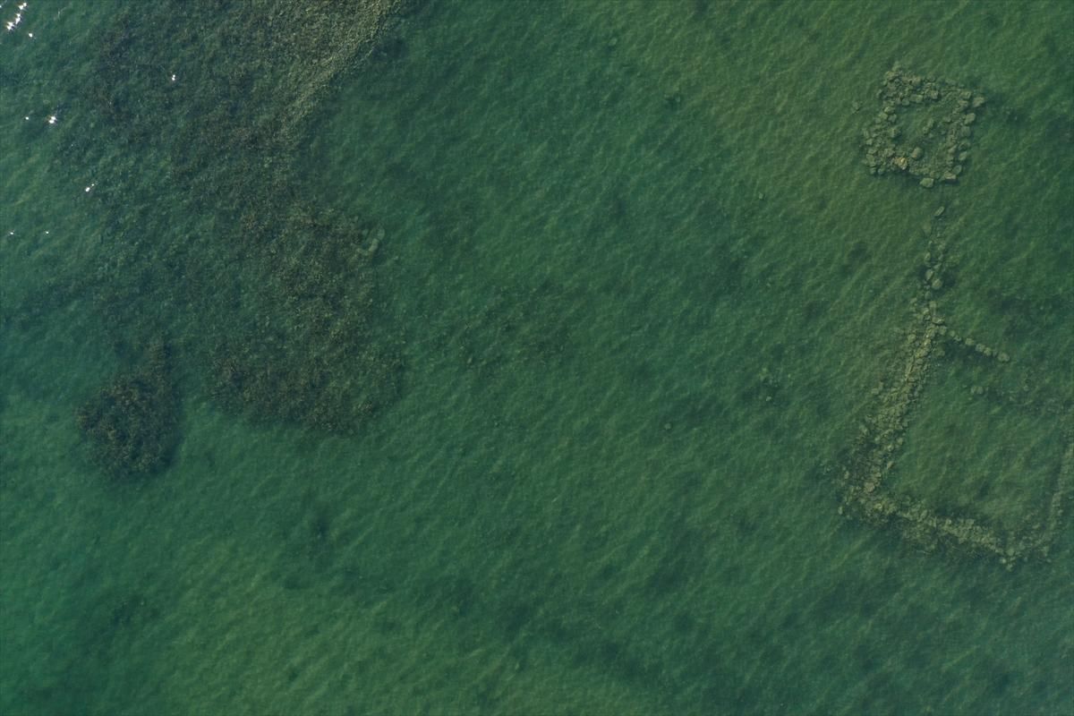 Göl suları çekilince Selçuklu sarayı ortaya çıktı! - 3. Resim